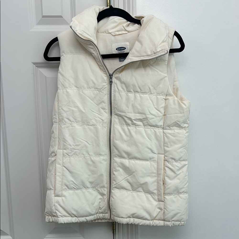 Old Navy Cream Quilted Puffer Vest